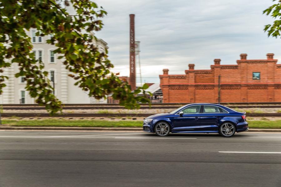  Audi S3 Sedan (8V) 2016 года  (NA) (фото 4 из 40)
